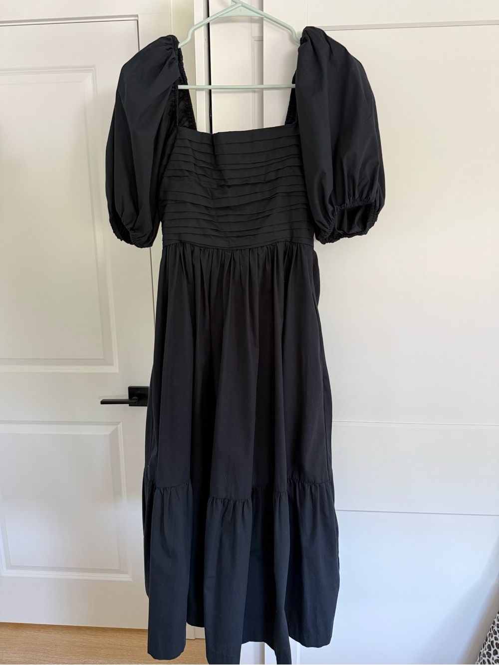Abercrombie & Fitch Black Puff-Sleeve Midi Dress